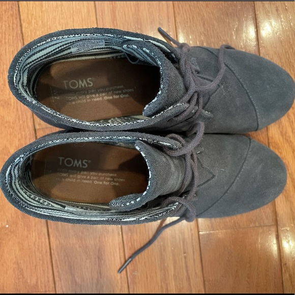 TOMS Suede Wedge Booties - Picture 6 of 8